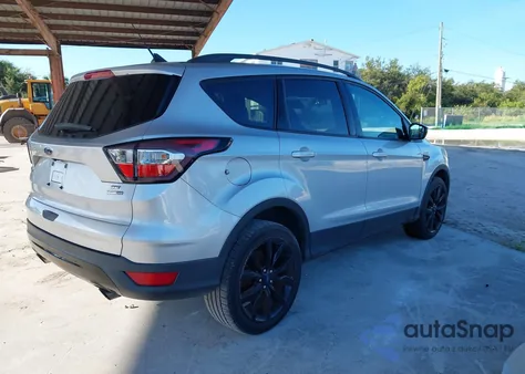 2018 Ford Escape Se from USA, damaged, VIN 1FMCU9GD3JUD12799